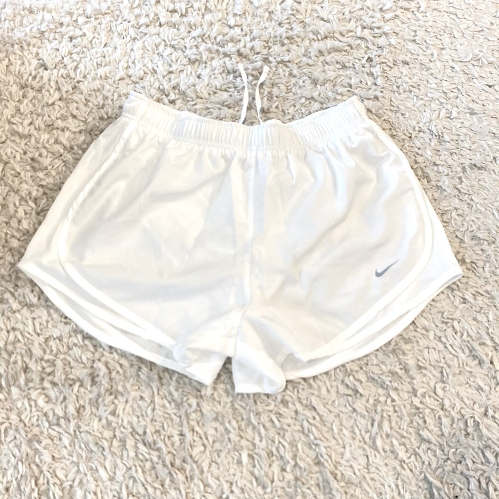 NWOT Lined Nike Dri-fit women’s shorts